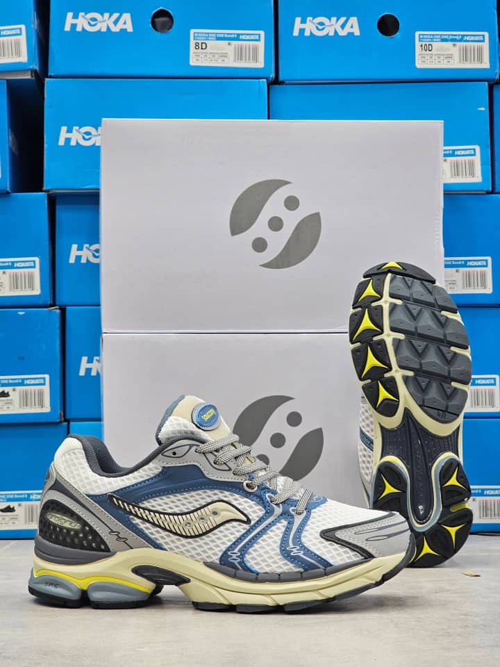 کتونی ساکونی تریامپ 4 مستر کوالیتی | Saucony Progrid Triumph ۴| سایزبندی ۴۰ تا ۴۵