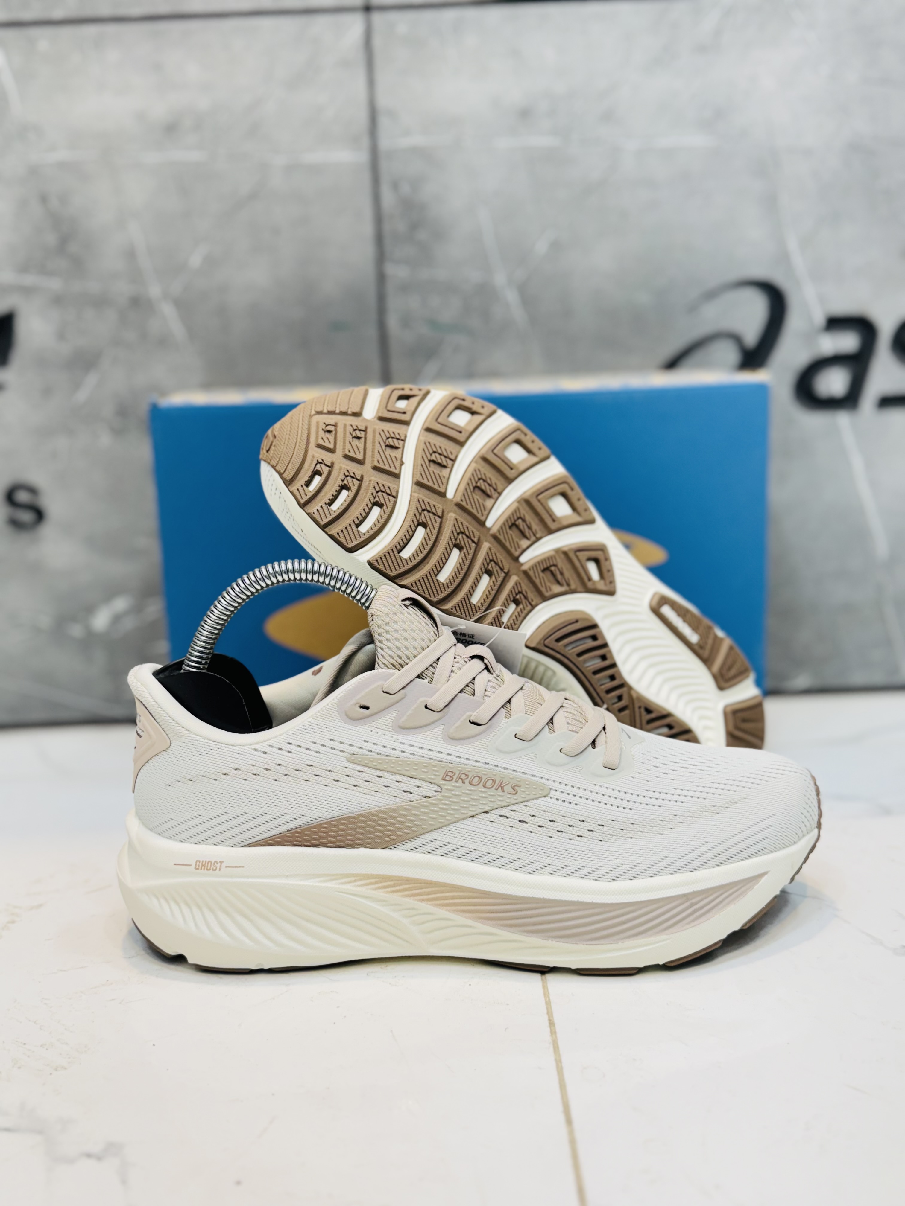کتونی بروکس گاست 17مستر کوالیتی  درجه 1 |سایز بندی 40 تا 45|brooks ghost 17|تک و عمده موجود