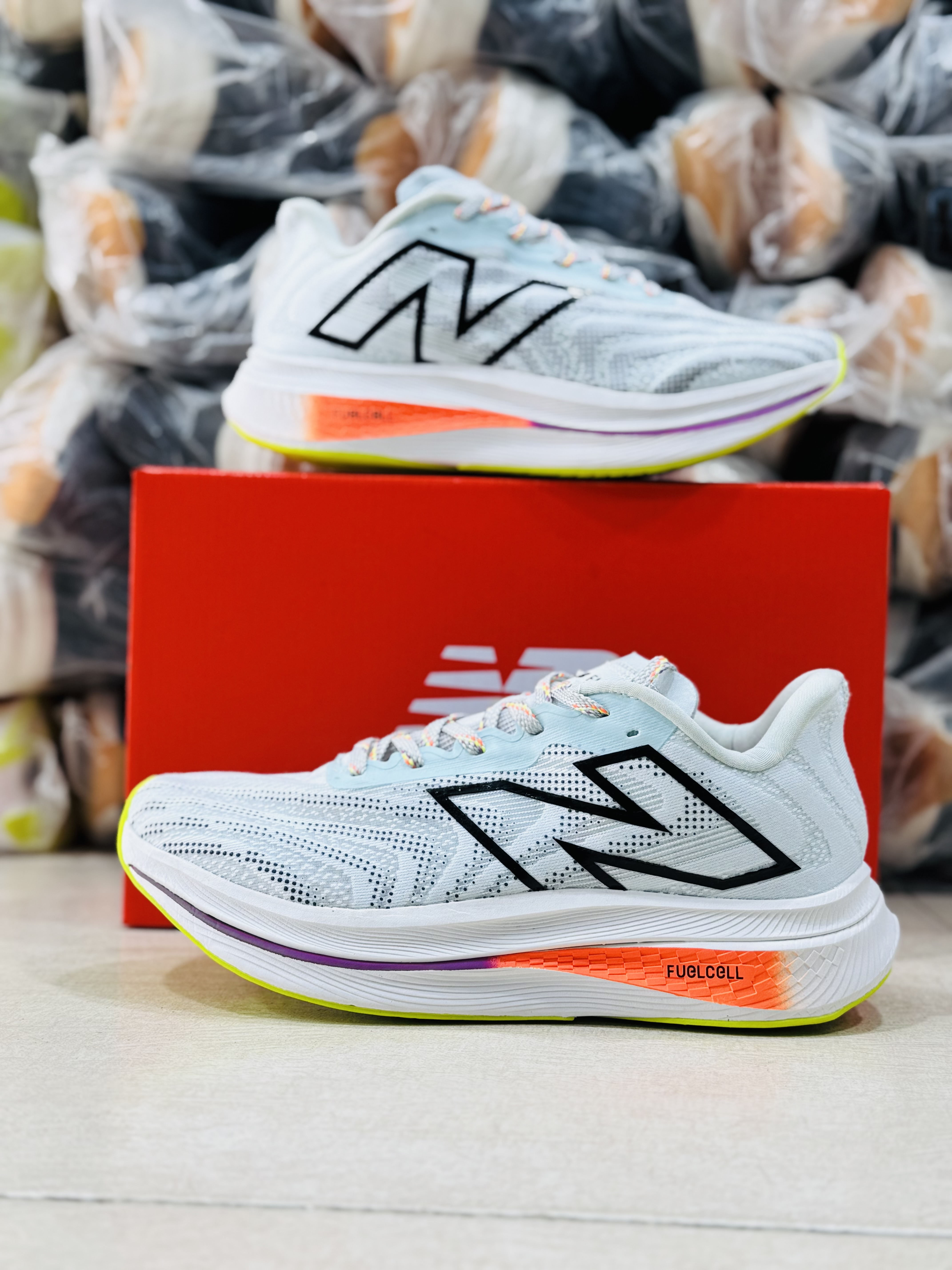 کتونی نیوبالانس فیوسل مستر کوالیتی |سایز بندی ۴۰ تا ۴۵| فروش تک و عمده New balance fuelcell