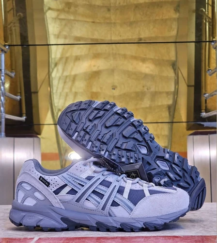 کتونی اسیکس ژل سوناما ۱۵ گورتکس |asics Gel sonama15 سایز بندی ۴۰ تا ۴۵